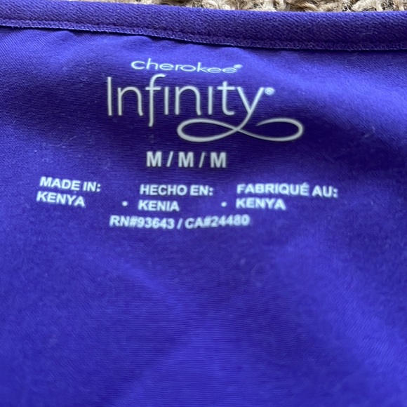 Cherokee Infinity Scrub Set - Picture 2 of 3